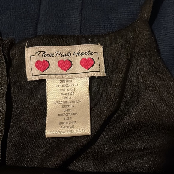 Black dress - Picture 6 of 6